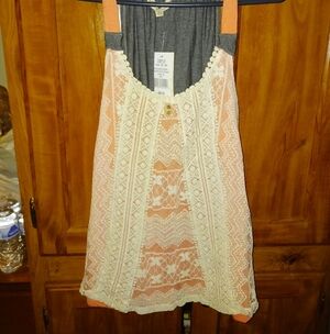 Kohl's Coral Dreams Lace Overlay Top